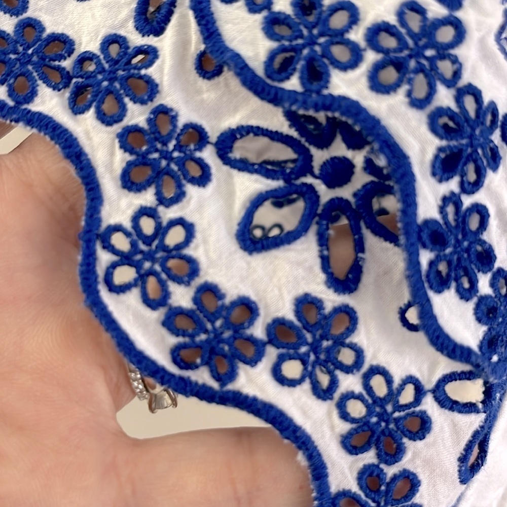 MADEWELL | EUC Story Top White with Blue Floral Embroidery Ruffle Cap Sleeve - Picture 3 of 11